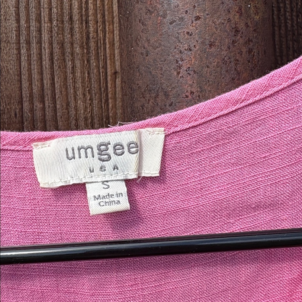 Umgee Vibrant Pink dress. - Picture 2 of 9